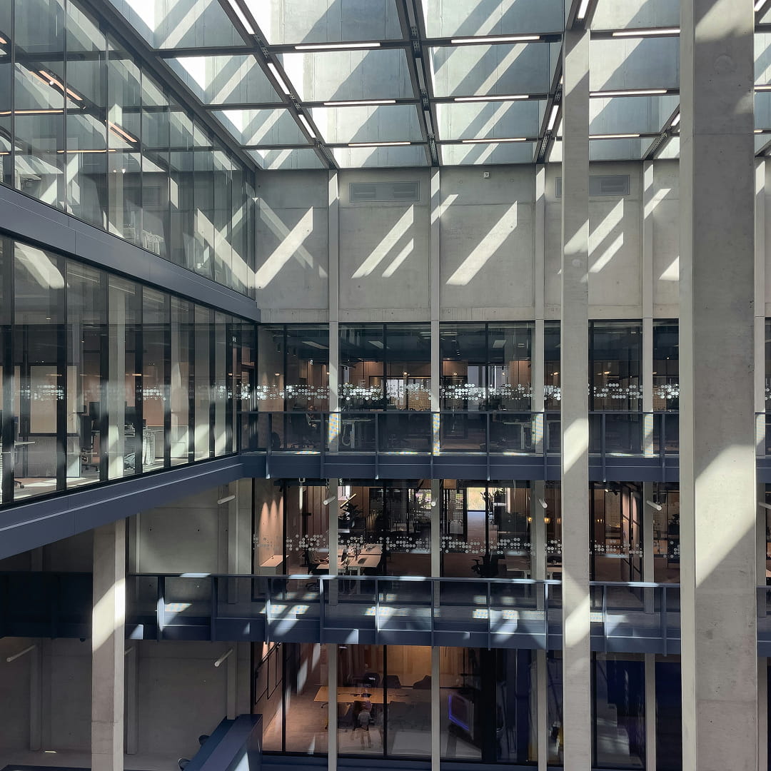 Corporate & B2B communications