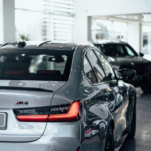 Dealerships & showrooms